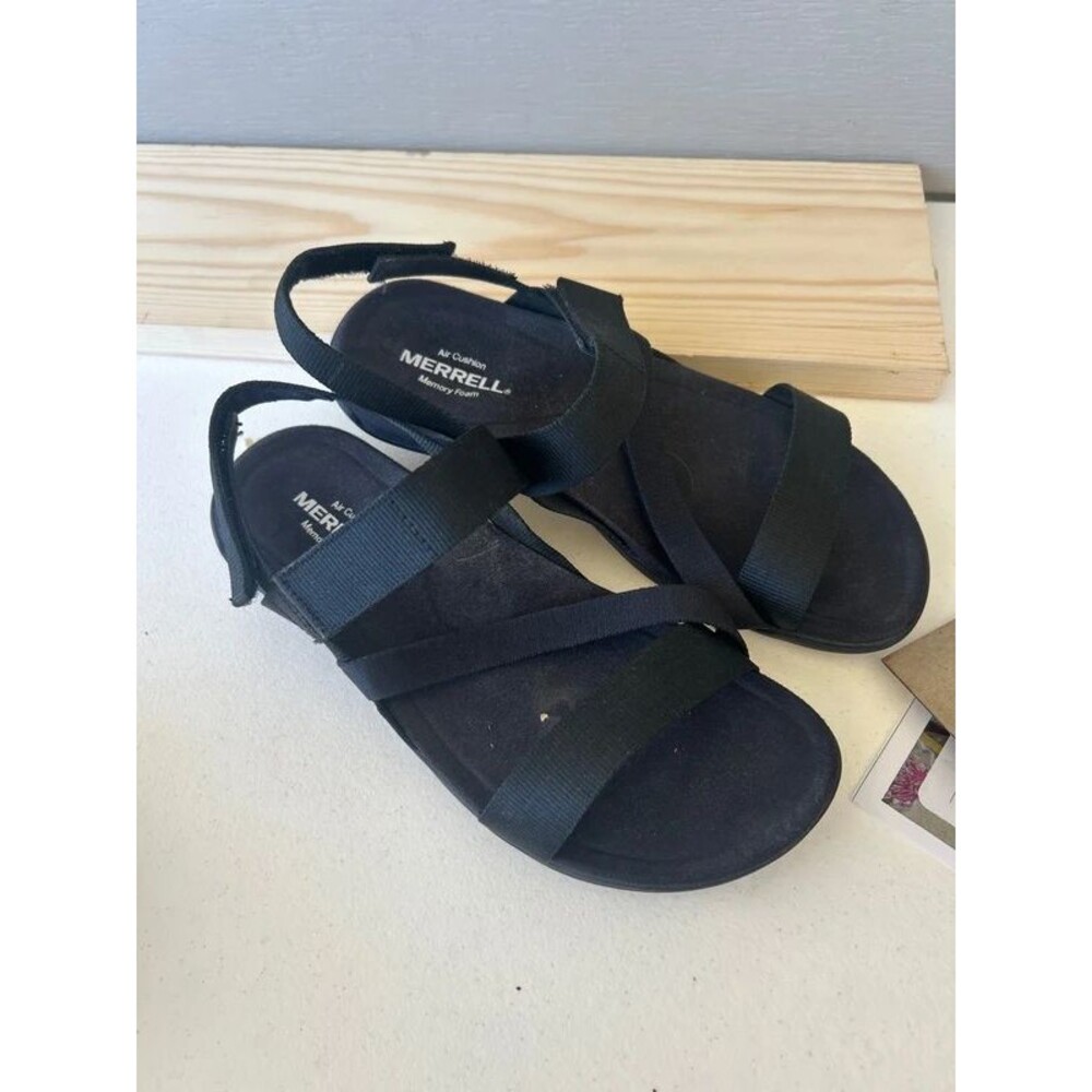 Merrell Womens Black Strappy Air Cushion Memory Foam Sandals size 7